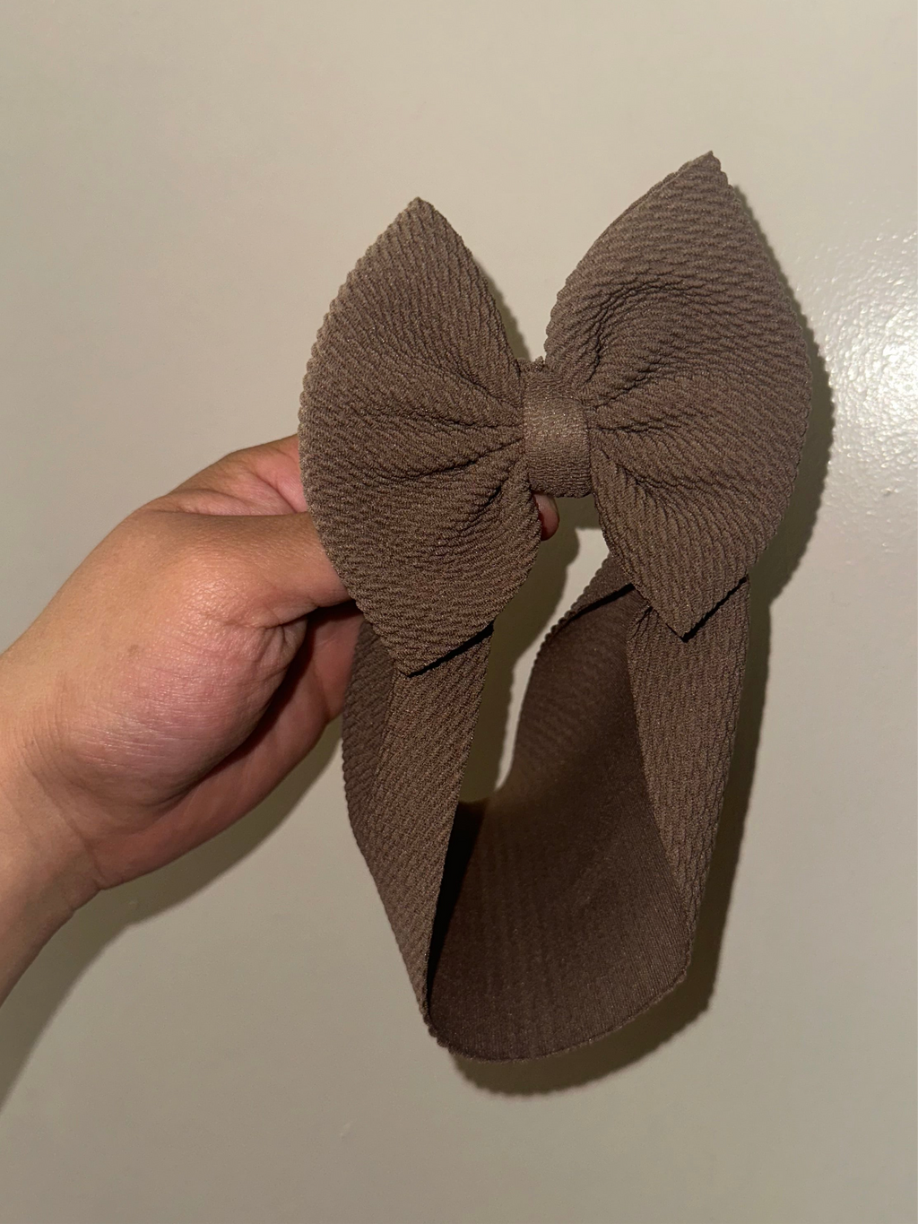 Mocha brown bow