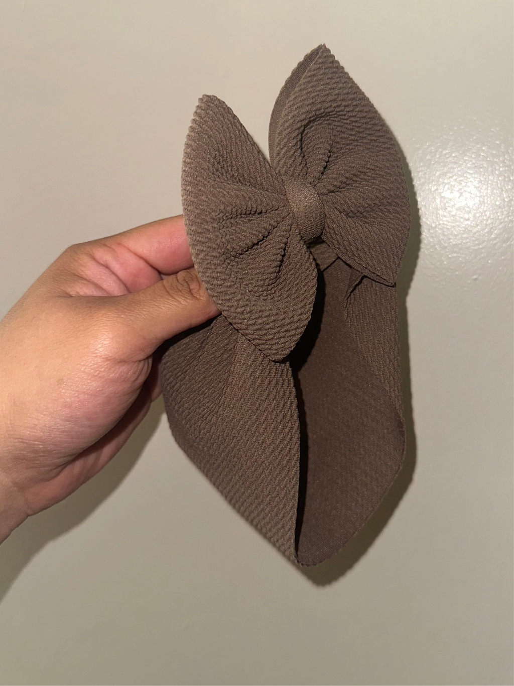 Mocha brown bow